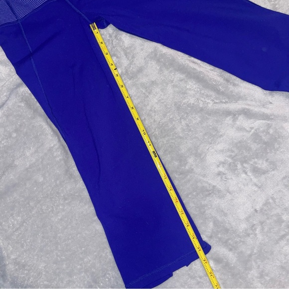 Lululemon Athleta Gather and Crow Cropped Leggings in Tonka Stripe Size 4 - Picture 12 of 13